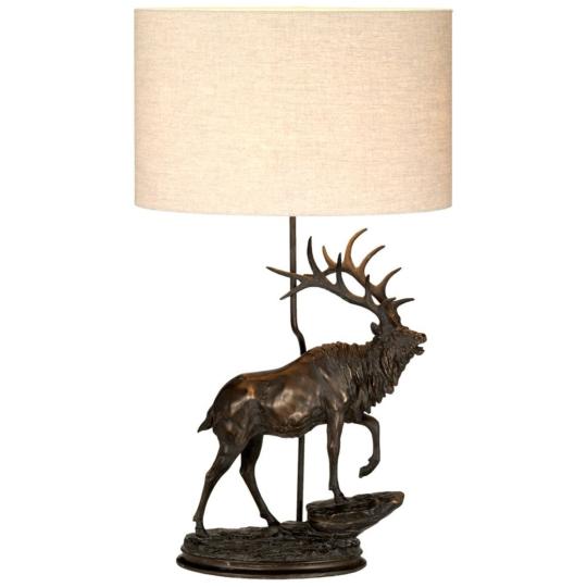 vadaszhaz asztali lampa szarvas vilagitas rusztikus vintage allatos lampa hangulatfeny haloszoba nyaralo videki.jpg